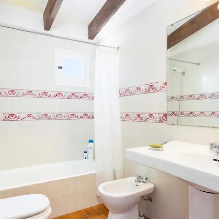 Bini Sarch - Vell Villa *